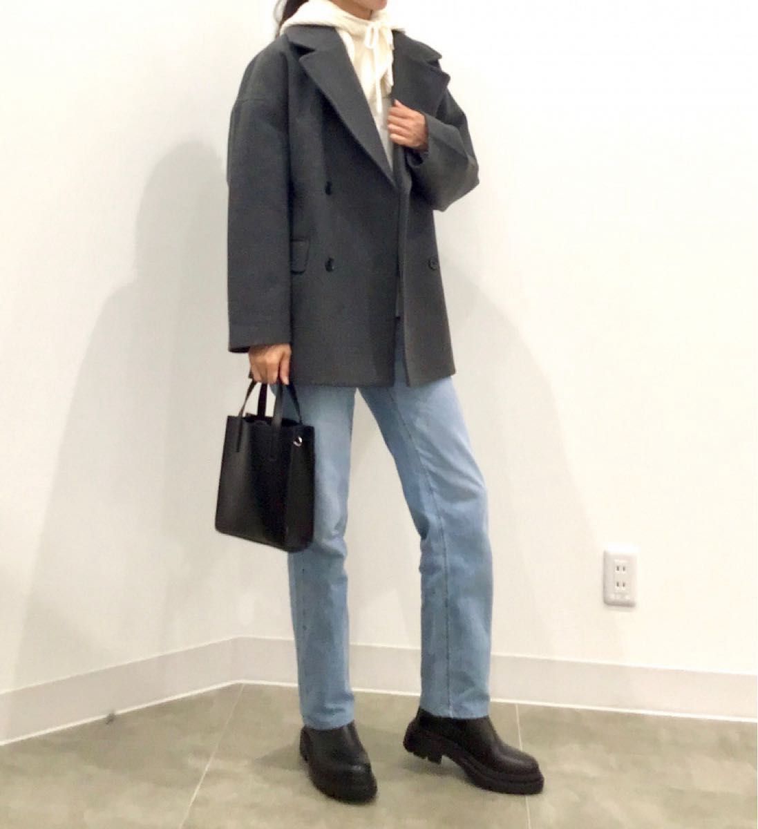 美品】 大人気完売商品 GU ハイライズストレートジーンズ+EC(丈 美品】 大人気完売商品 GU ハイライズストレートジーンズ+EC(丈