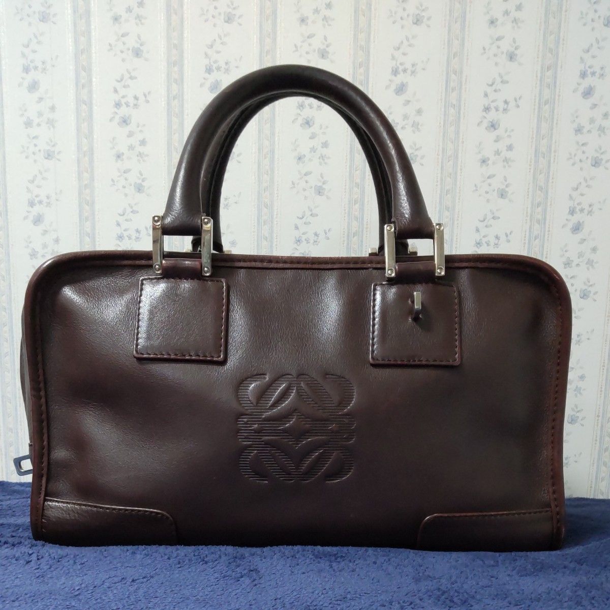 【LOEWE直営】1点のみ! アマソナ AMAZONA 28 アナグラム LOEWE ロエベ アマソナ 28 アナグラム ワインレッド