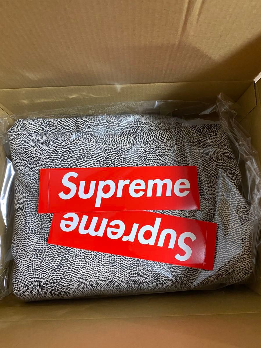 Supreme Small Box Hooded Sweatshirt Supreme Small Box Hooded Sweatshirt