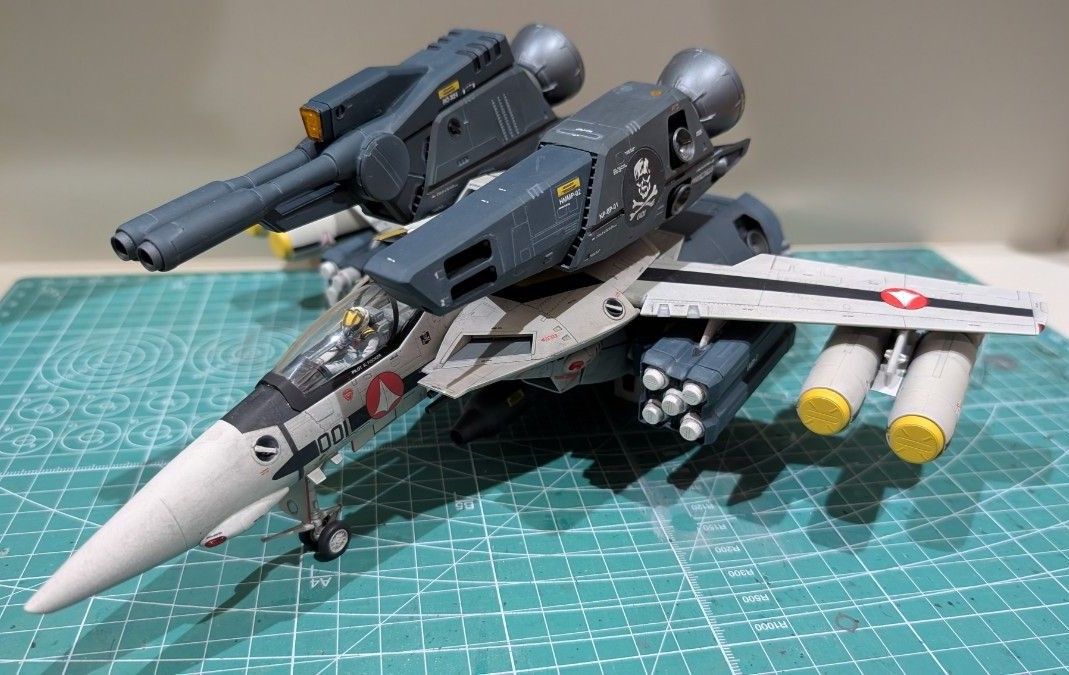 超時空要塞マクロス VF-1S ストライクバルキリー スカル小隊 1 超時空要塞マクロス VF-1S ストライクバルキリー スカル小隊 1
