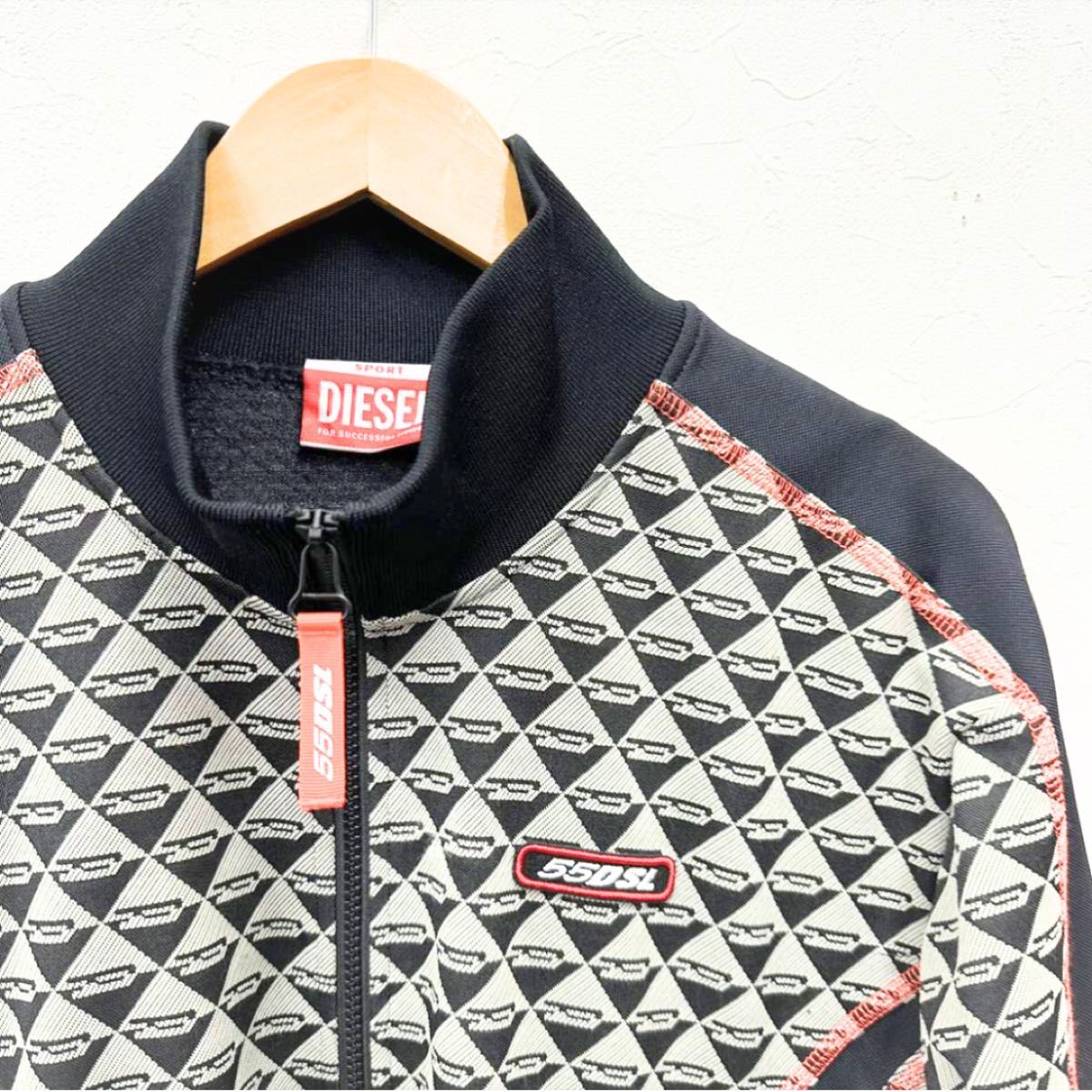 超美品 DIESEL ディーゼル Sサイズ トラックジャケット 55DSL 超美品 DIESEL ディーゼル Sサイズ トラックジャケット 55DSL