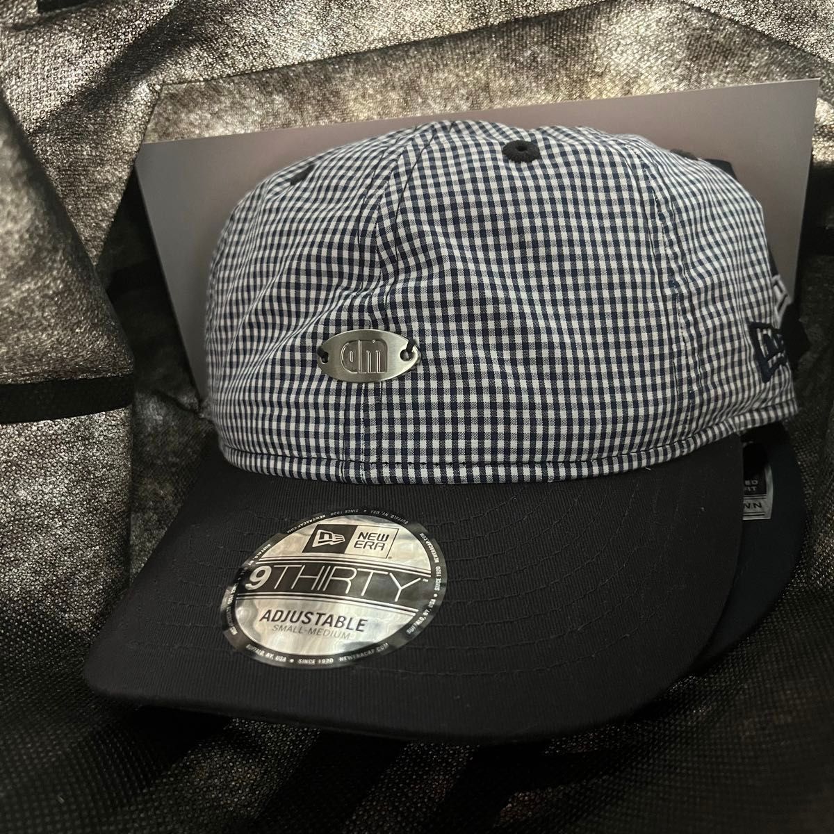 新品SM/NEW ERA MIYUKI ARIHARA 9Thirty am Metal Plate 新品SM/NEW ERA MIYUKI ARIHARA 9Thirty am Metal Plate
