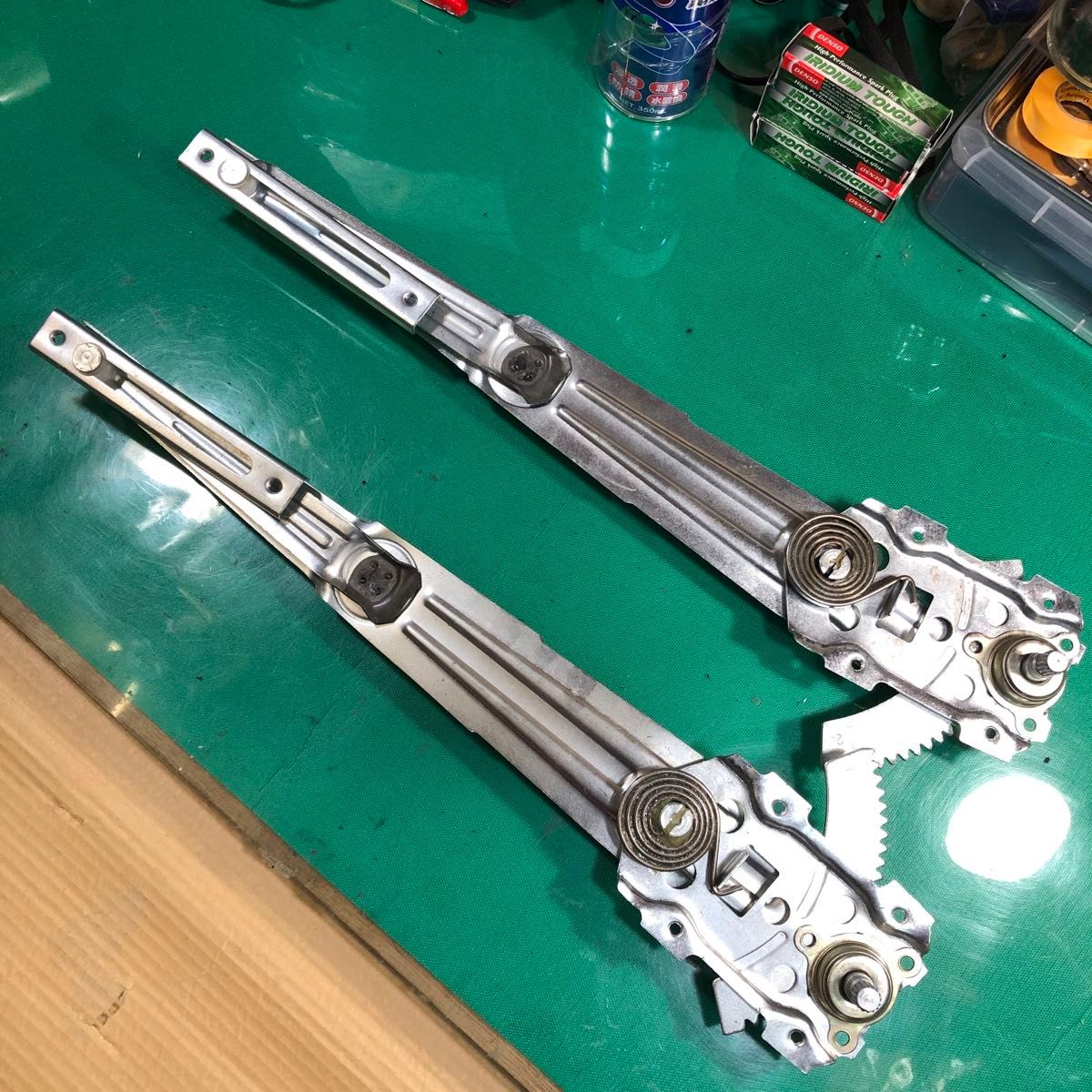 新品 ジムニー JA11 SJ30 JA22 ウインドウレギュレーター 左右 新品 ジムニー JA11 SJ30 JA22 ウインドウレギュレーター 左右