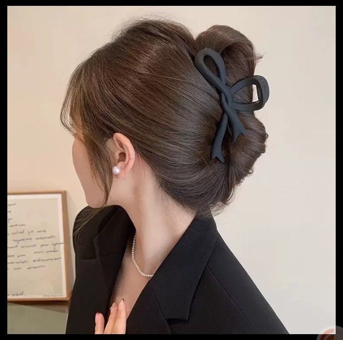 ヘアクリップ 大きめ バンスクリップ リボン 髪留め まとめ髪 黒
