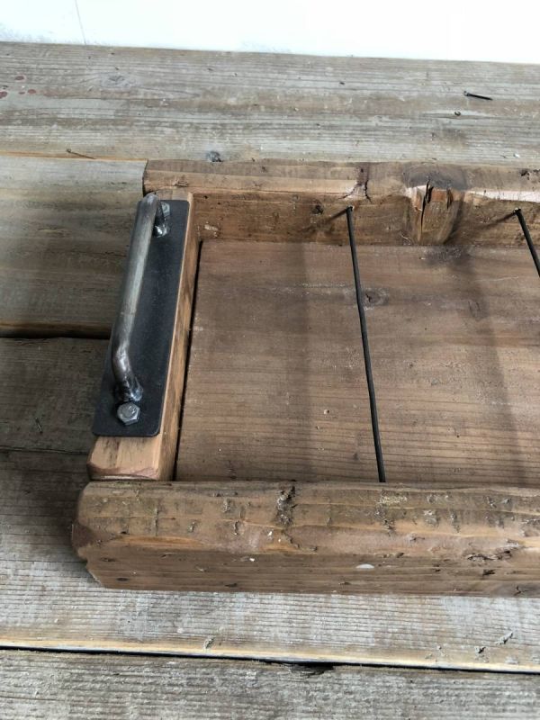 * commodity explanation obligatory reading * shipping day attention * OWB-S old material antique box iron tree box storage handle Vintage multipurpose box ////