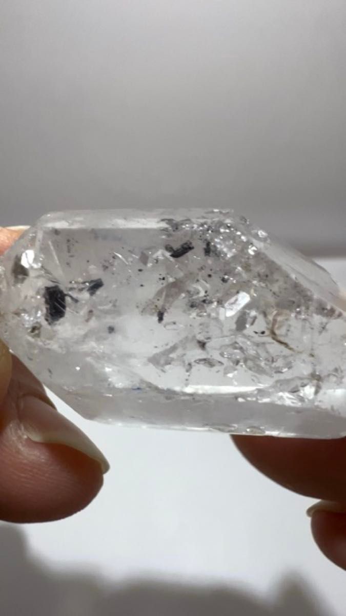 水入り水晶パーツ ペントプ用片側穴あきバチカン希望の方付けます