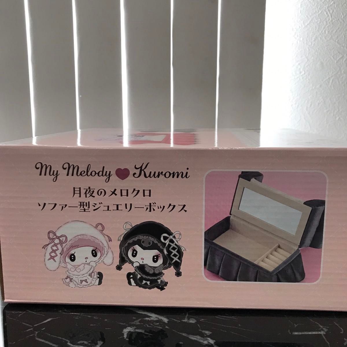 マイメロディ クロミ 月夜のメロクロソファー型ジュエリー マイメロディ クロミ 月夜のメロクロソファー型ジュエリー