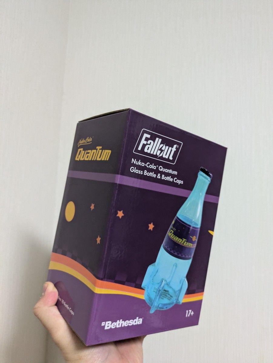 ヌカ・コーラ・クアンタム ボトル&キャップ レプリカ fallout ヌカ・コーラ・クアンタム ボトル&キャップ レプリカ fallout