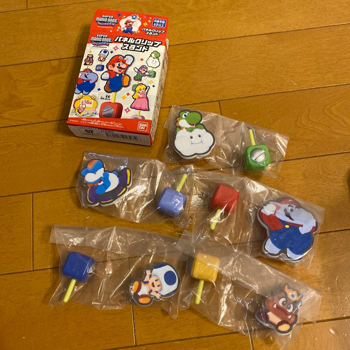 スーパーマリオブラザーズ・ワンダー　パネルクリップスタンド