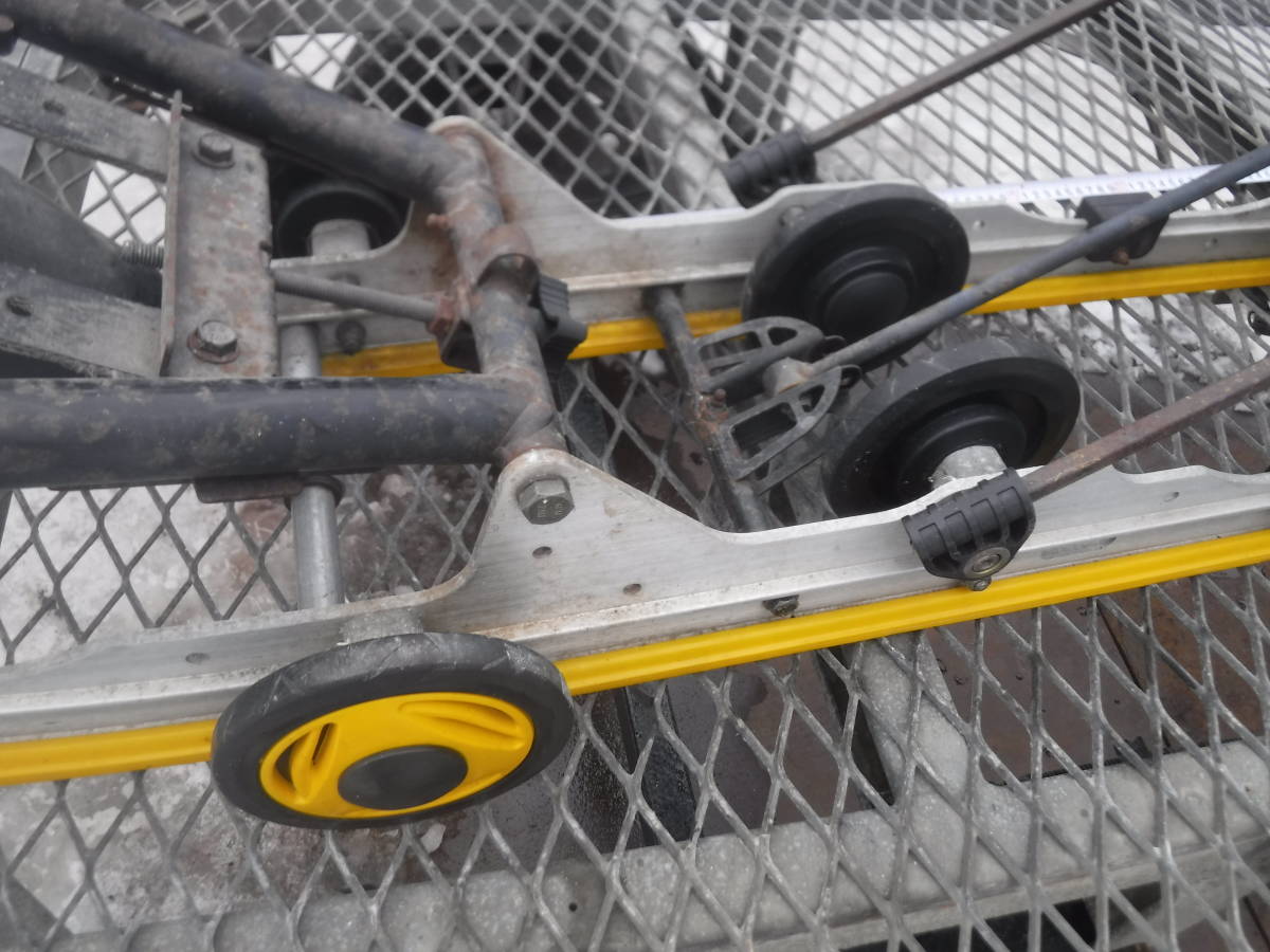Ski doo 05 summit REV 800 159 スライドレール リアレール Ski doo 05 summit REV 800 159 スライドレール リアレール