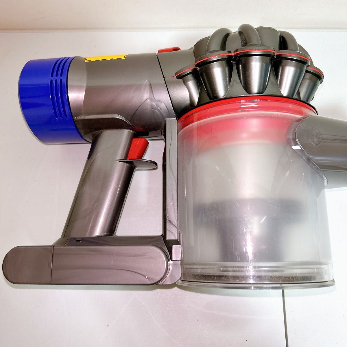 dyson ダイソン　SV11　コードレスクリーナー　ジャンク