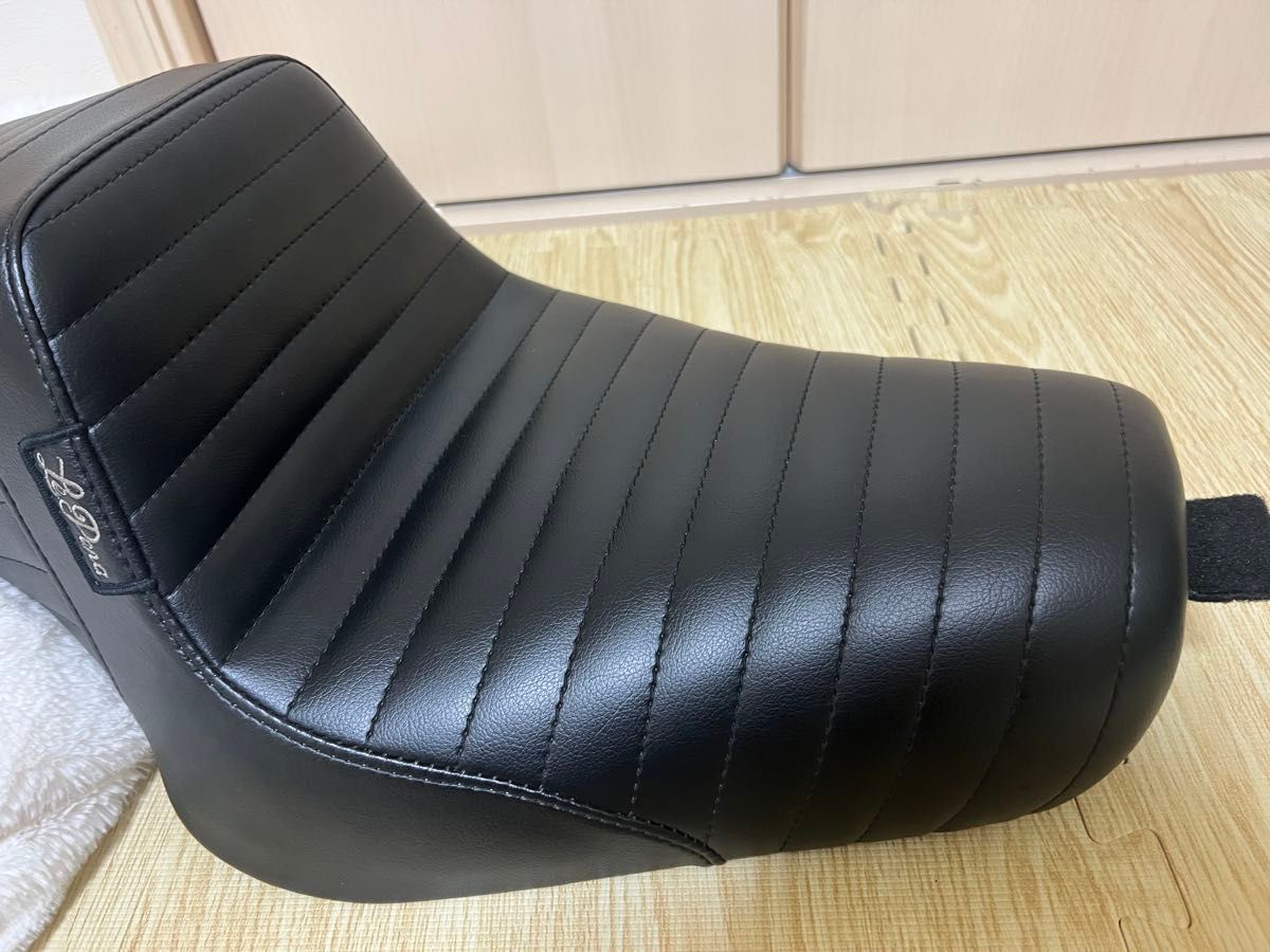 スポーツスター ラペラ テールウィップ シートハーレー XL883 スポーツスター ラペラ テールウィップ シートハーレー XL883