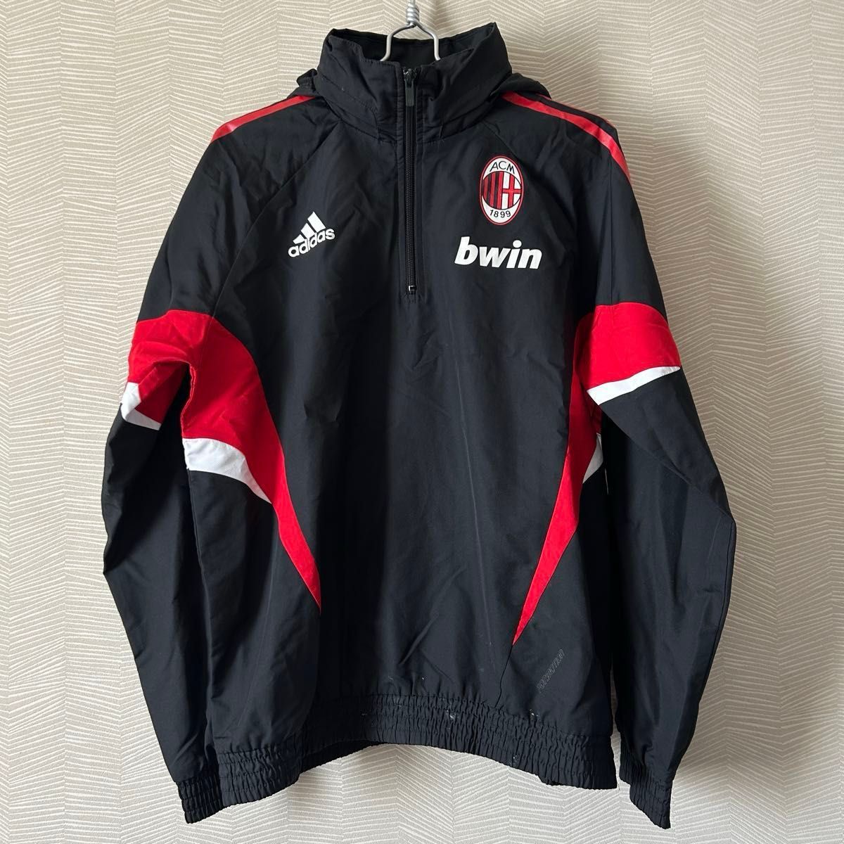 adidas ACミラン ピステ ウィンドブレーカー|メンズ ジャージ adidas ACミラン ピステ ウィンドブレーカー|メンズ ジャージ