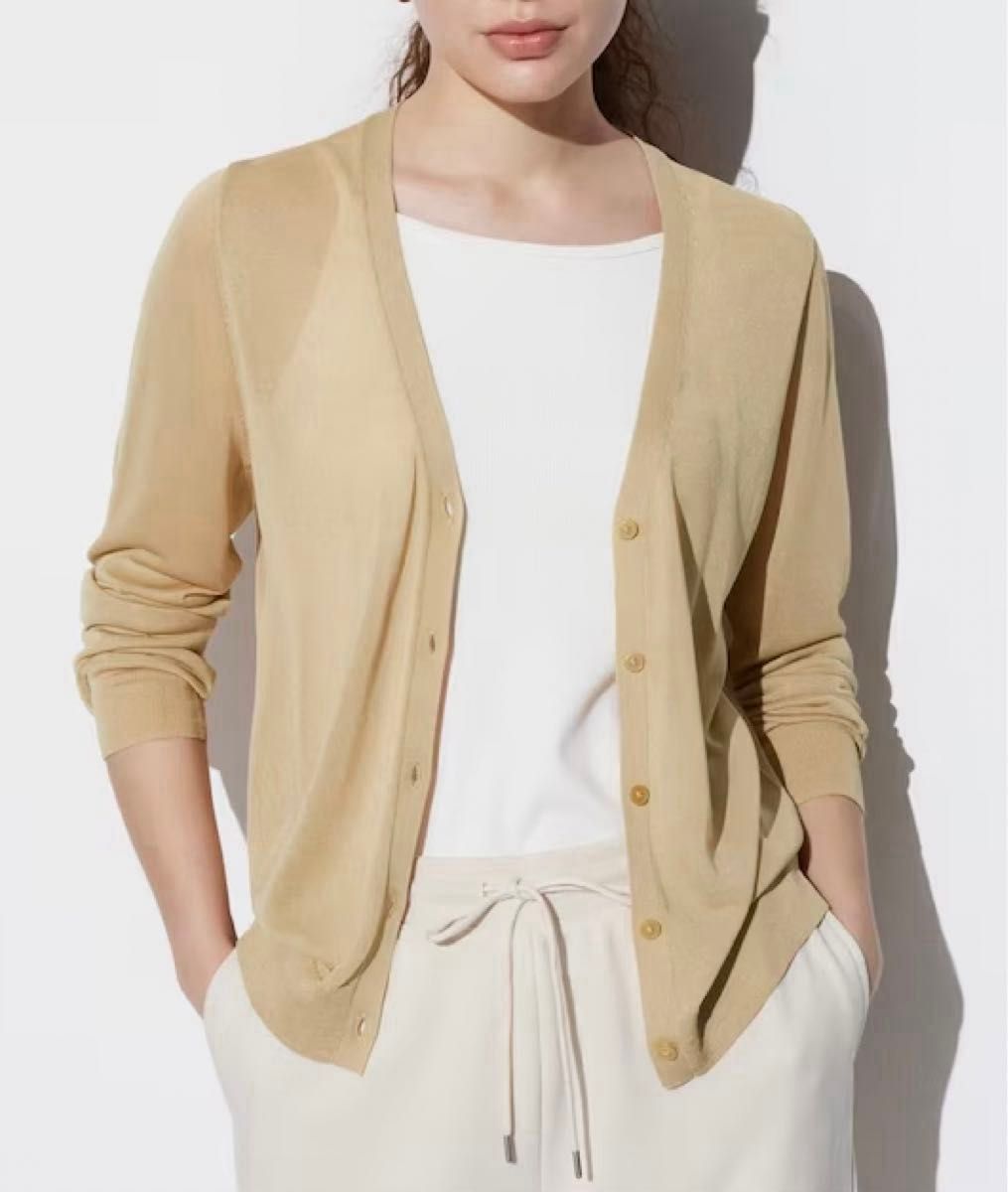 UNIQLO ユニクロ ライトVネックカーディガン レディースLサイズ UNIQLO ユニクロ ライトVネックカーディガン レディースLサイズ