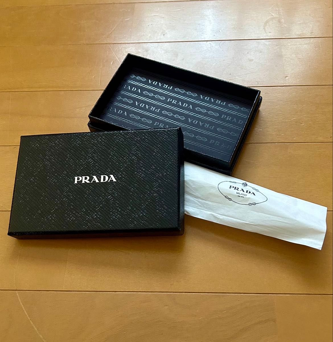 PRADA 空き箱