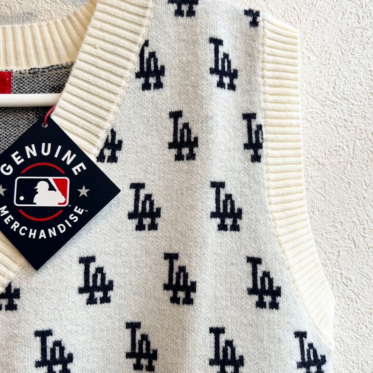 M】MLB ロサンゼルス・ドジャース Vネック総柄ニットベスト M】MLB ロサンゼルス・ドジャース Vネック総柄ニットベスト