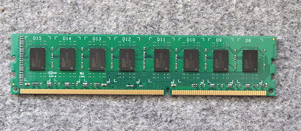 Silicon-Power デスクトップPC用メモリ 240Pin DIMM DDR3-1600 PC3-10600 8GB_画像3