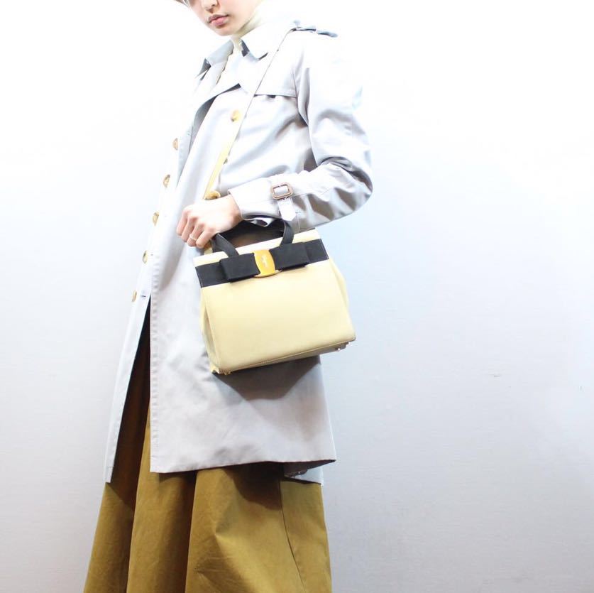 Salvatore Ferragamo VARA LEATHER 2WAY SHOULDER BAG MADE IN ITALY