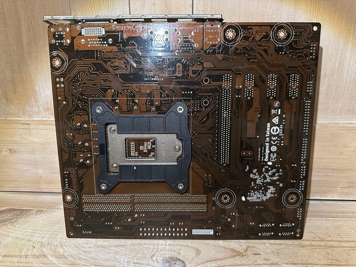【動作確認済み】i5-6500 H110マザーボード 8GBメモリ セット CPUファン・IOパネル付属 ATX電源おまけつき 【動作確認済み】i5-6500 H110マザーボード 8GBメモリ セット CPUファン・IOパネル付属 ATX電源おまけつき