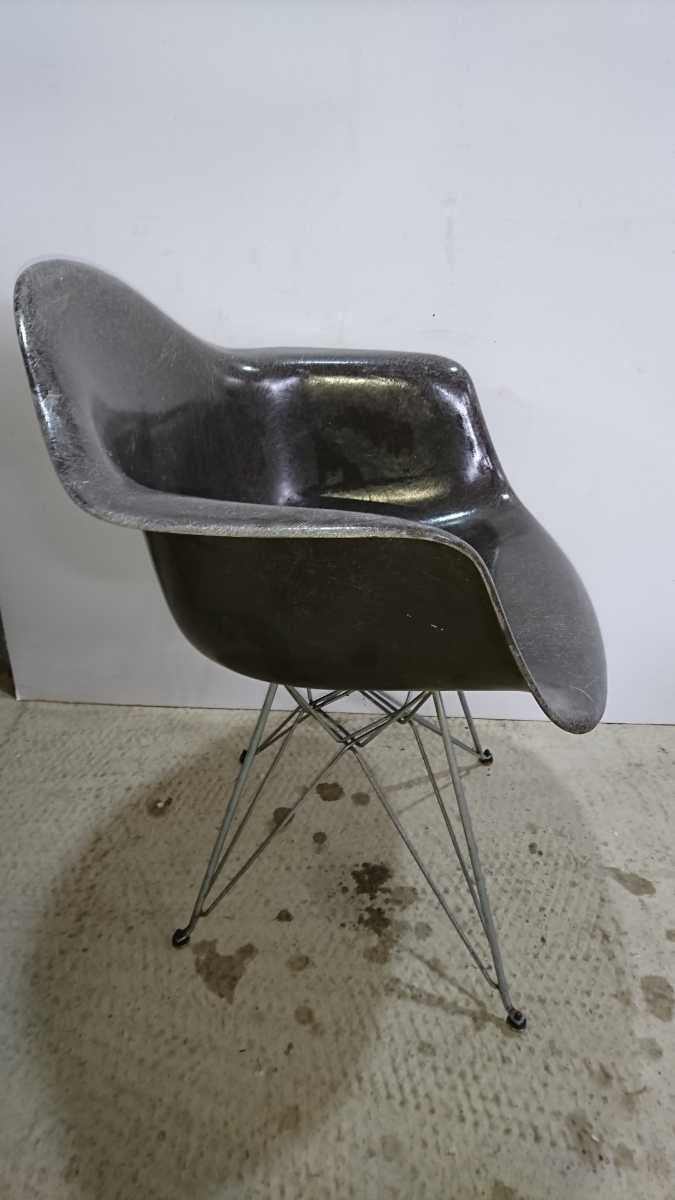 * Vintage * Eames * Herman Miller * Elephant hyde gray * fibre glass shell chair *
