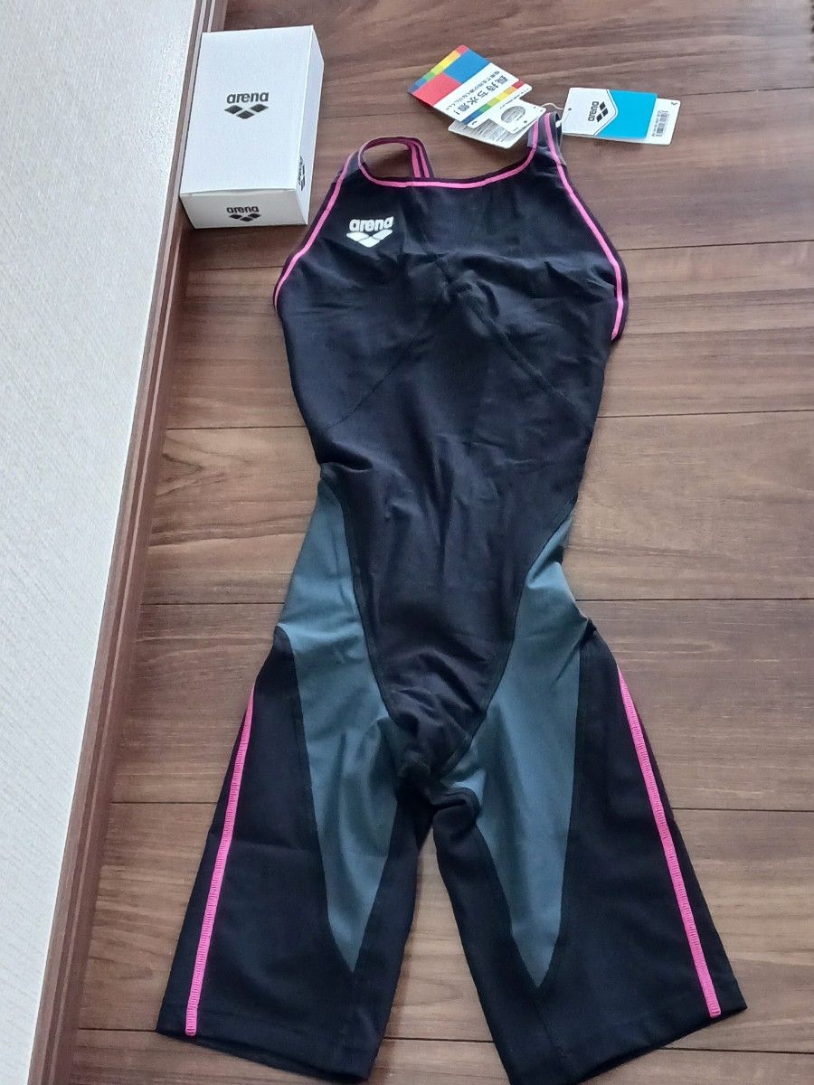 アリーナ 競泳水着 タフハーフスパッツ*Mサイズ *未使用品*日本製