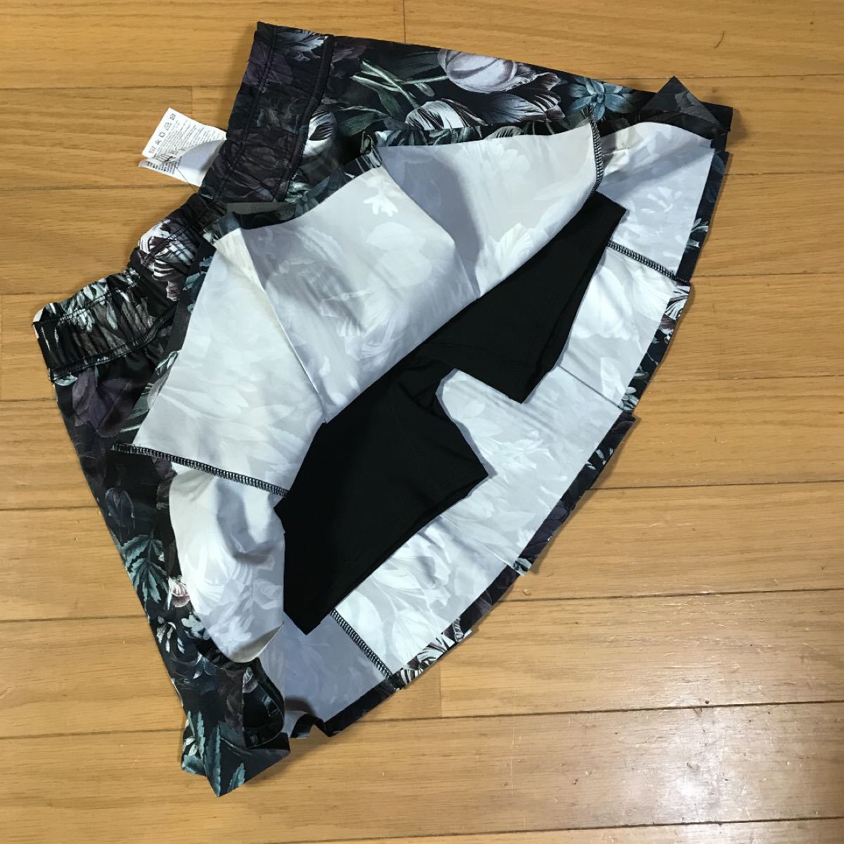 上下セット ナイキ テニスウェア 人気フローラルスコート 海外S 上下セット ナイキ テニスウェア 人気フローラルスコート 海外S