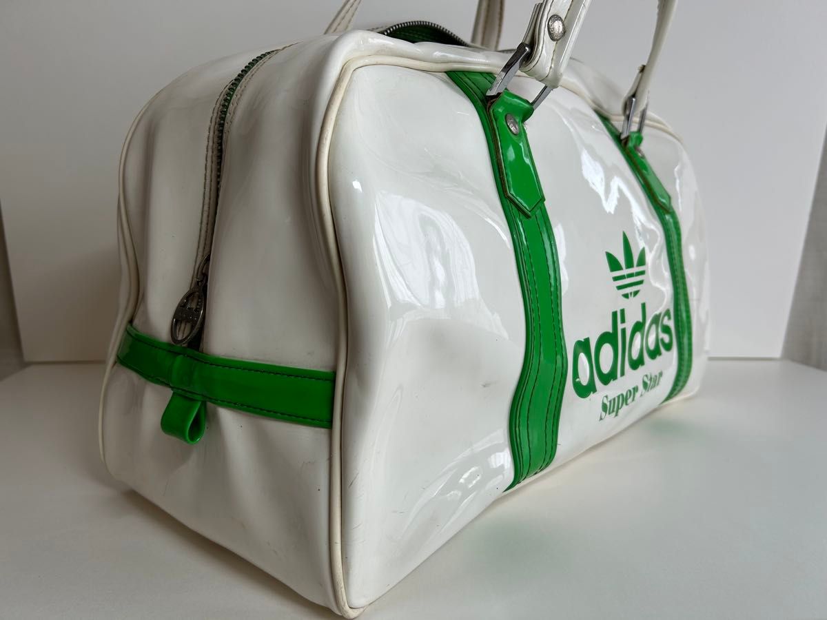 80年代 adidas アディダス エナメル ボストンバッグ 白/緑 80年代 adidas アディダス エナメル ボストンバッグ 白/緑