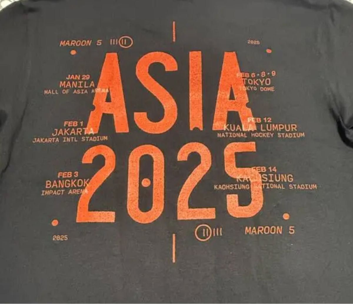 Maroon 5 来日公演<ASIAツアーグッズ> RED PHOTO / BLACK T Maroon 5 来日公演<ASIAツアーグッズ> RED PHOTO / BLACK T
