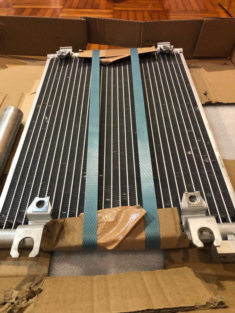 全国送料無料 スズキ キャリィ コンデンサー DA63T 95310-67H00 一度取り付けのみ 定価18,700円 SUZUKI CARRY_画像3