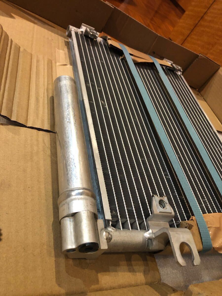 全国送料無料 スズキ キャリィ コンデンサー DA63T 95310-67H00 一度取り付けのみ 定価18,700円 SUZUKI CARRY_画像4