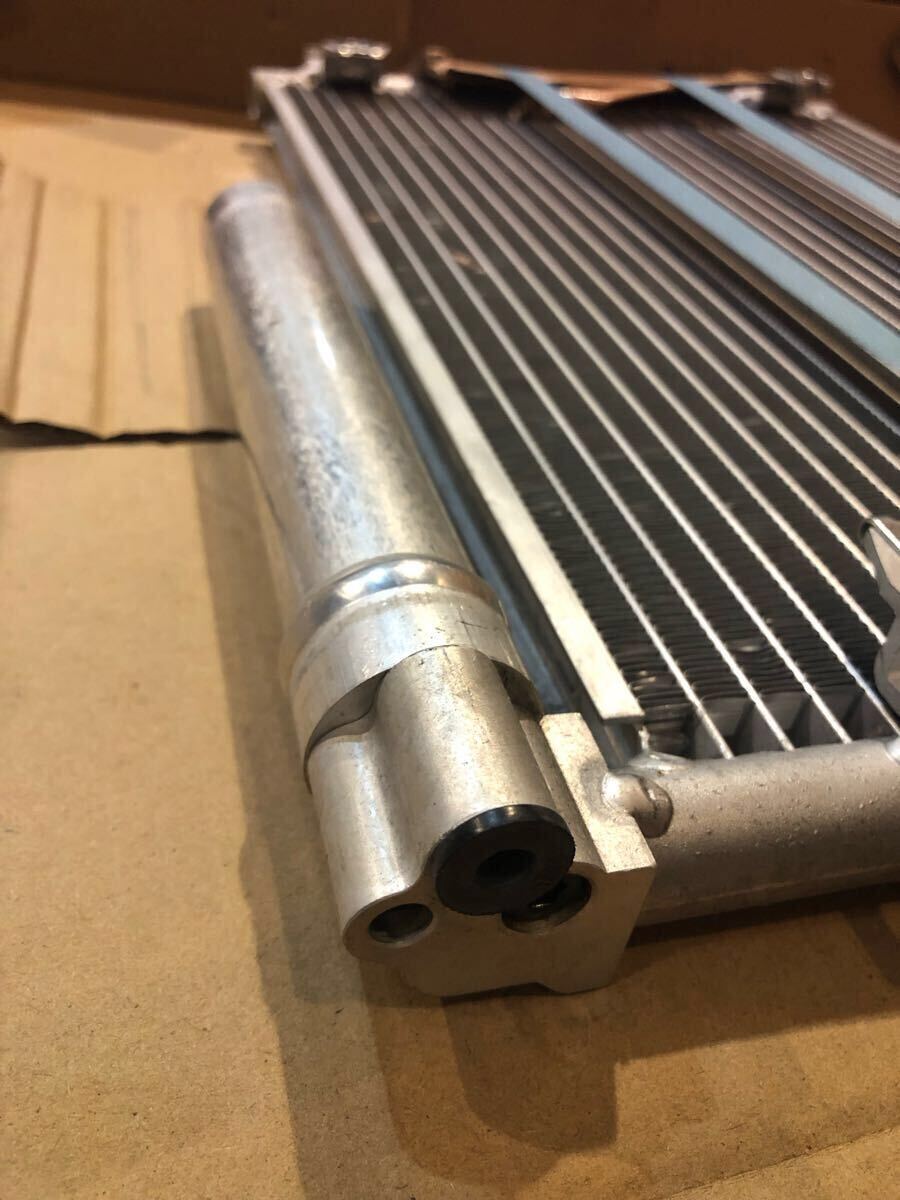 全国送料無料 スズキ キャリィ コンデンサー DA63T 95310-67H00 一度取り付けのみ 定価18,700円 SUZUKI CARRY_画像8