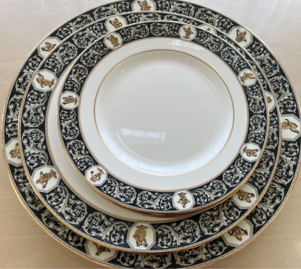 ウェッジウッド 8枚セット WEDGWOOD パルナシアン プレート お皿 ウェッジウッド 8枚セット WEDGWOOD パルナシアン プレート お皿