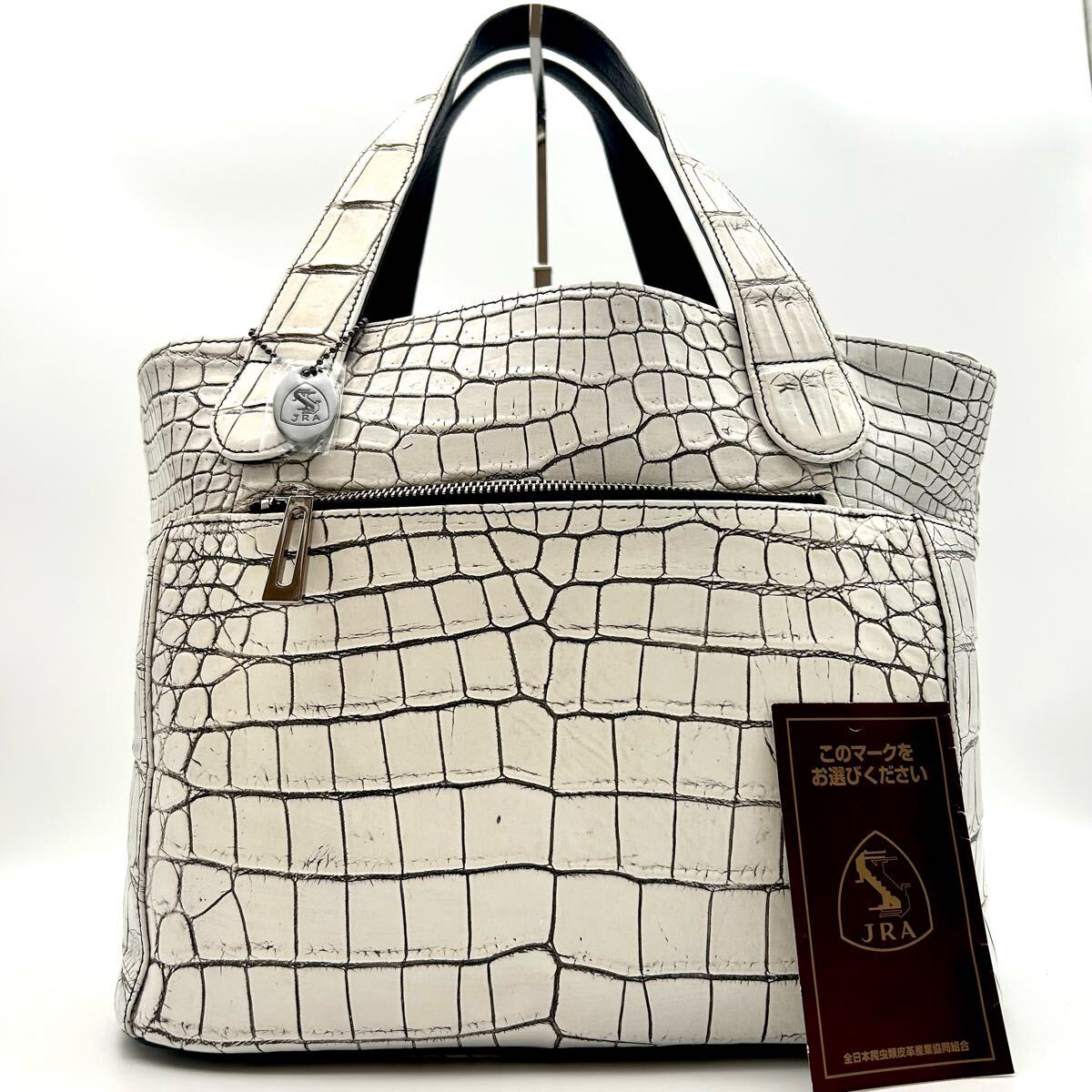 定価80万 美品】JRA 肩掛け 大容量 A4 マット バニラ ハンド 定価80万 美品】JRA 肩掛け 大容量 A4 マット バニラ ハンド