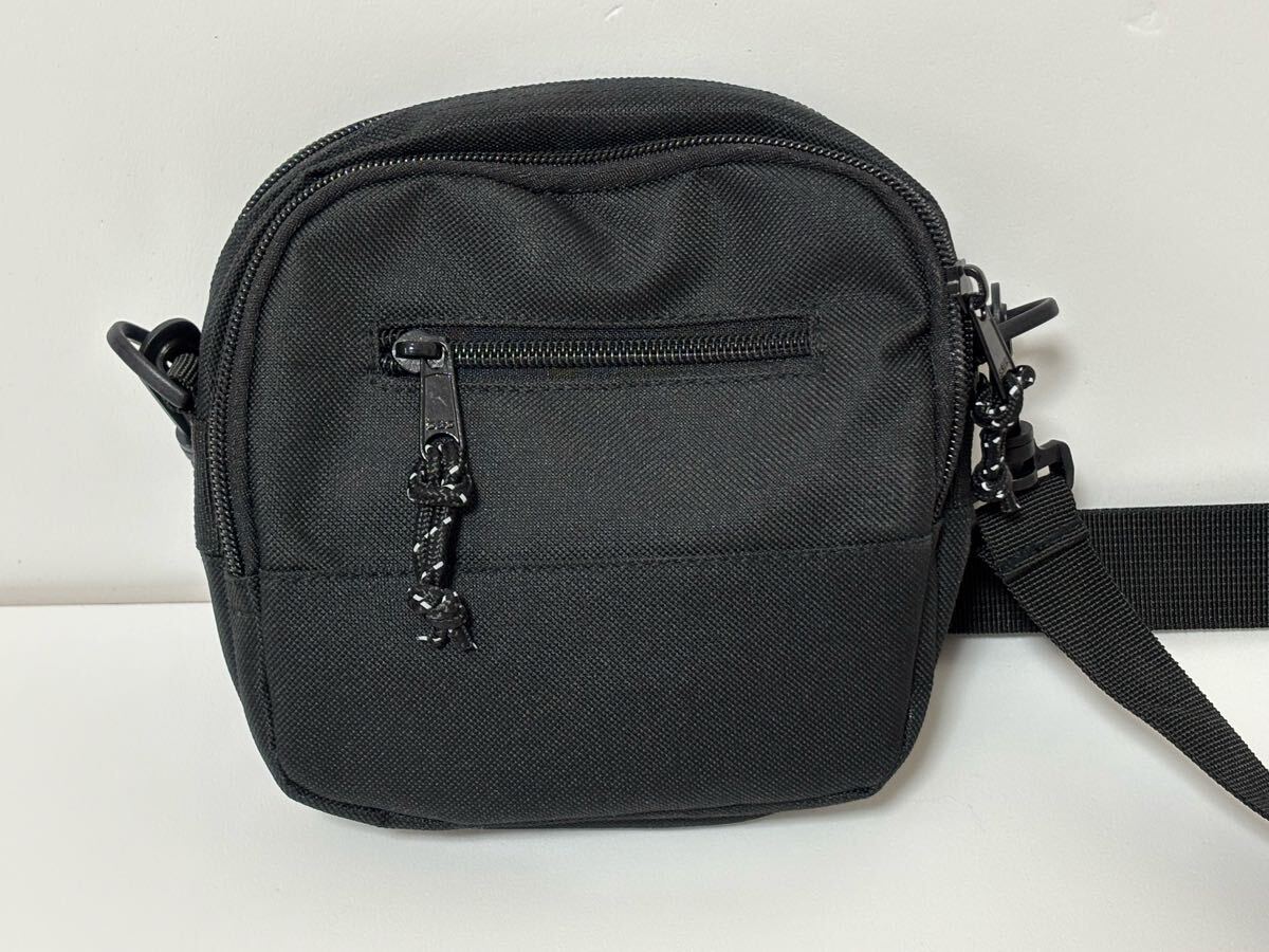 新品未使用 OBEY オベイ トラベラーズ バック ボディバッグ 送料込み 売り切りスタート!　キャンプ BMX スケボー などにも_画像3