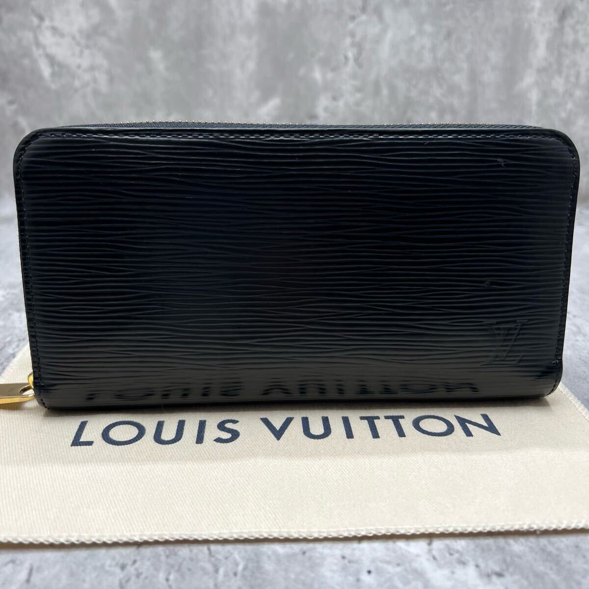 現行 極美品】ルイヴィトン LOUIS VUITTON ジッピーウォレット 現行 極美品】ルイヴィトン LOUIS VUITTON ジッピーウォレット