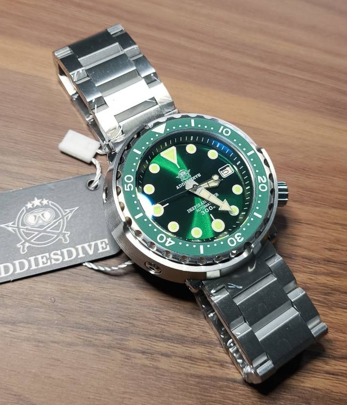 緑 ADDIESDIVE ツナ缶 オマージュ NO LOGO ノーロゴ ダイバー 緑 ADDIESDIVE ツナ缶 オマージュ NO LOGO ノーロゴ ダイバー