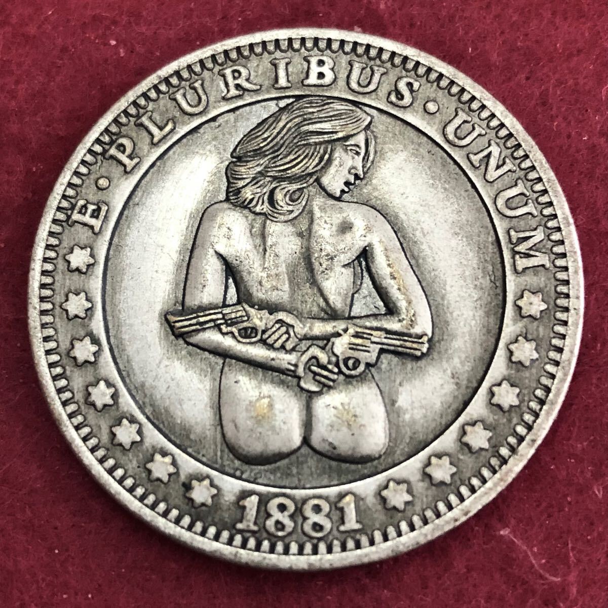 最新作の DOLLAR ONE 1881年 裸女 アメリカ 銀貨 イーグル 大型 一円銀貨 コレクション