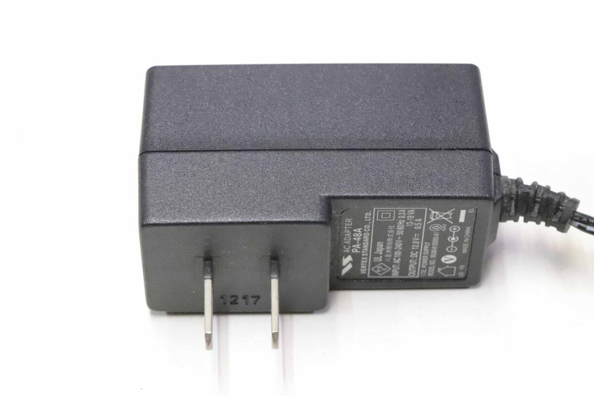 !_ стандартный AC адаптор PA48A переменный ток 100V- постоянный ток 12V 0.5A 50-60Hz 13-19VA мощность OK кабель 1.7m длина L type штекер наружный диаметр 4. внутренний диаметр 1.6. длина 9. измерения 
