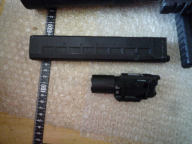 動作確認済み KSC GBB ガスブローバック MP9 サプレッサー ガンライト付 現(xiàn)狀渡し品 同梱不可