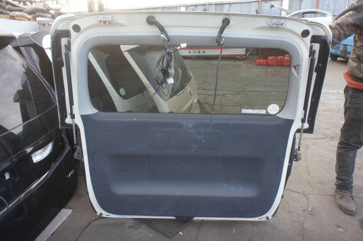 R7022015 4U1 ALPHARD アルファード DBA-GGH20W バックドア リアゲート 67005-58120 070 ホワイトパールクリスタルシャイン