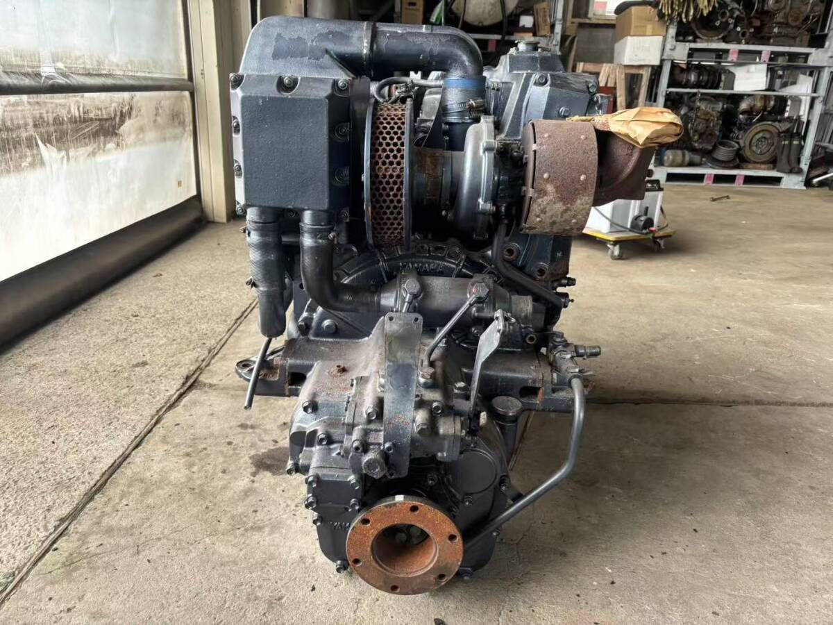 ヤマハ船内機 MD386KUH 175馬力 部品取り ジャンク品 #漁船 ヤマハ船内機 MD386KUH 175馬力 部品取り ジャンク品 #漁船
