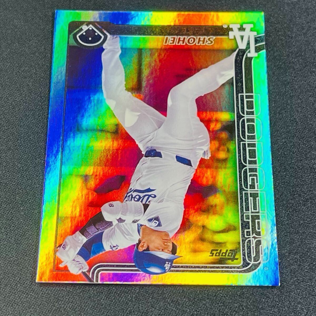 最新 2025 Topps Series 1 大谷翔平 No.1 レインボーフォイル 最新 2025 Topps Series 1 大谷翔平 No.1 レインボーフォイル