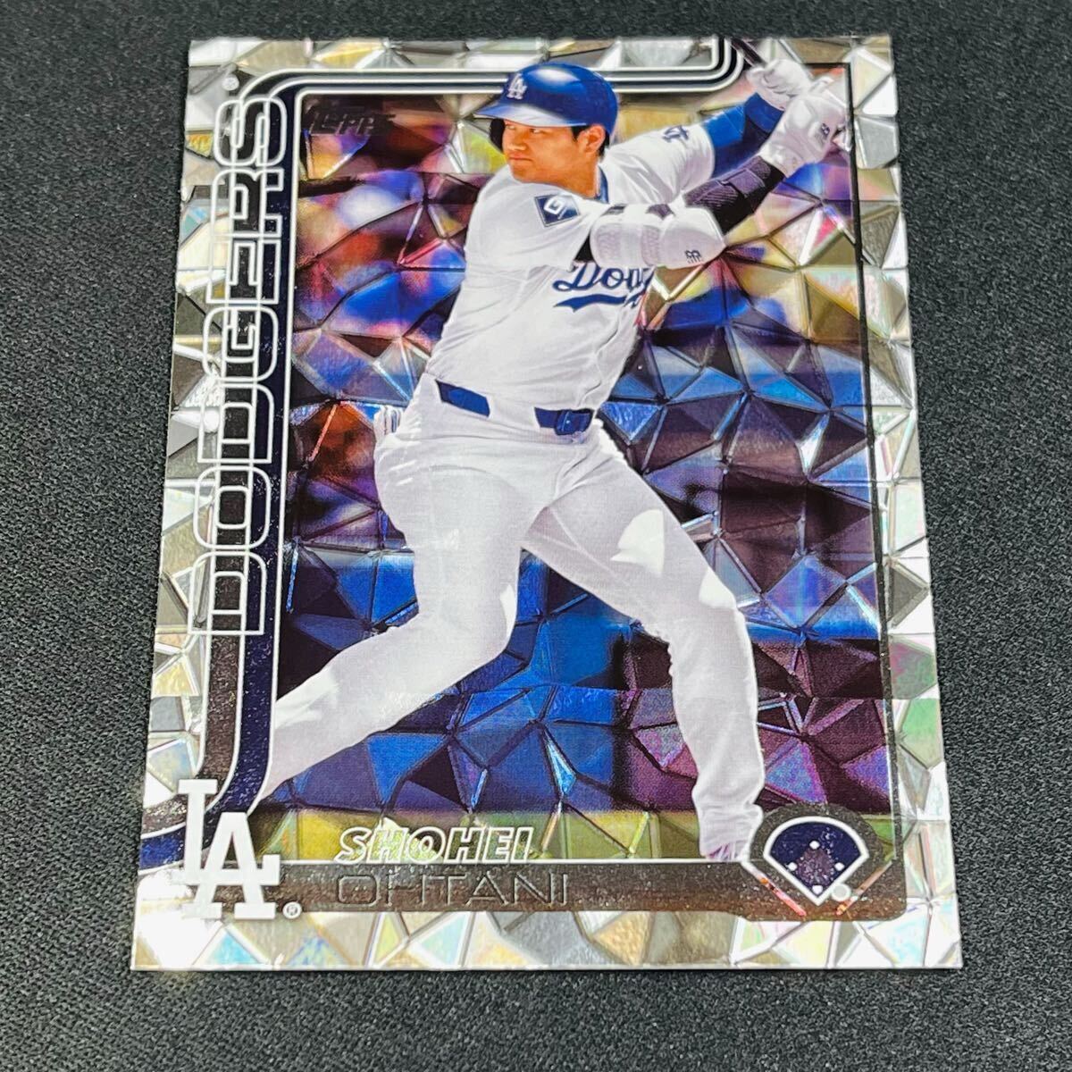 最新 2025 Topps Series 1 大谷翔平 No.1 ディアマンテフォイル