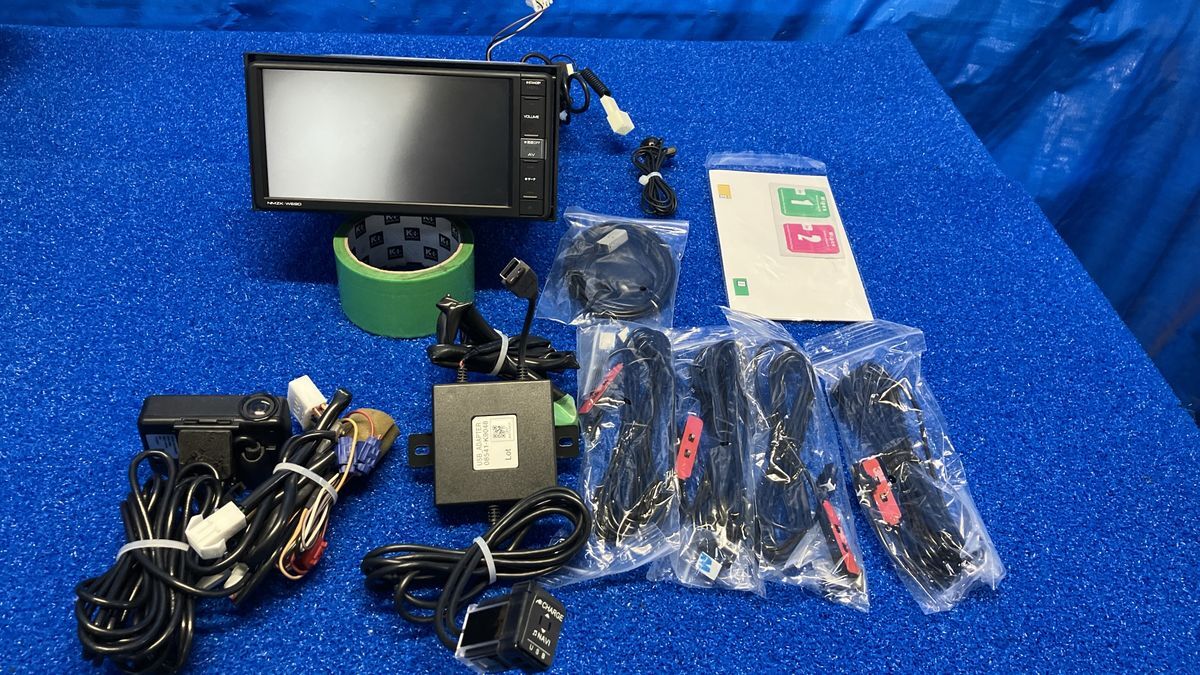 新品アンテナ、新品GPS付】ダイハツ 純正ナビ NMZK-W69D 新品アンテナ、新品GPS付】ダイハツ 純正ナビ NMZK-W69D