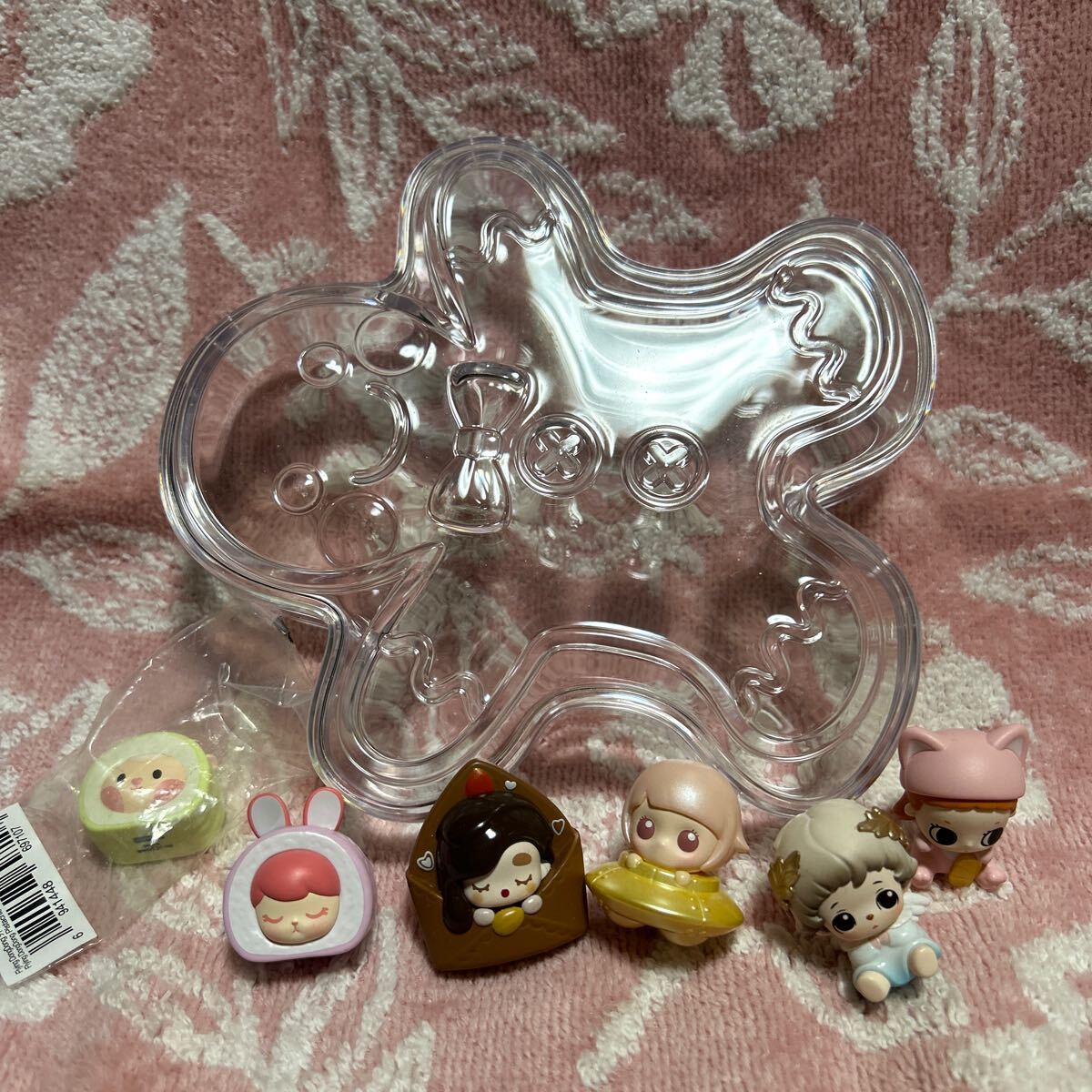 POPMART ポップマート　POPBEAN ポップビーン　色々　6個セット　スノーマンケース付き_画像1