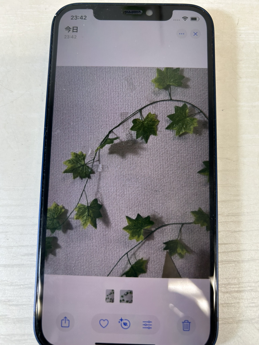 8822-06☆1円スタート☆初期化済み♪iPhone 12 MGHX3J/A 8822-06☆1円スタート☆初期化済み♪iPhone 12 MGHX3J/A