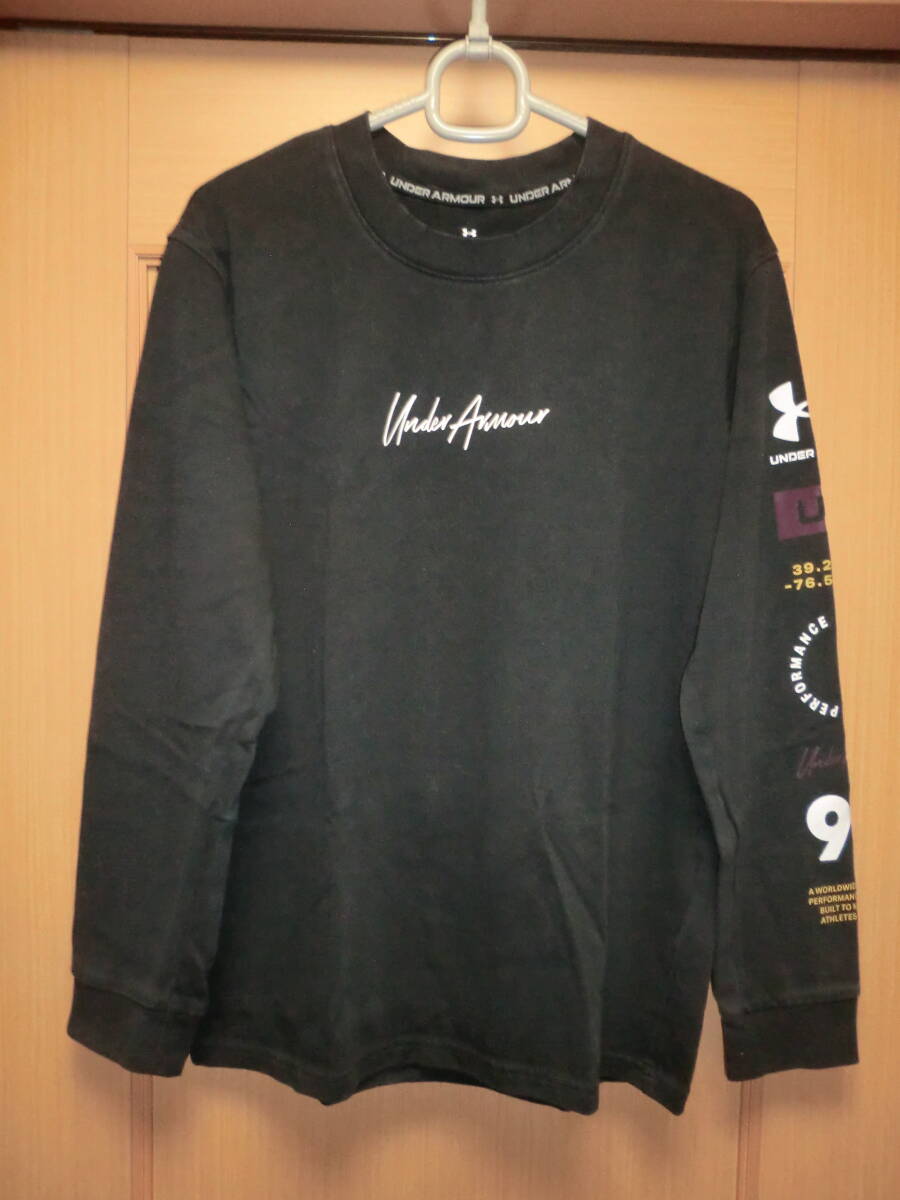 ◆左腕のロゴがオシャレで目立つ★UA ロングスリーブ Tシャツ【Under Armour】アンダーアーマー★胸中央にロゴ★カラー/BLACK◎サイズ/SM◆