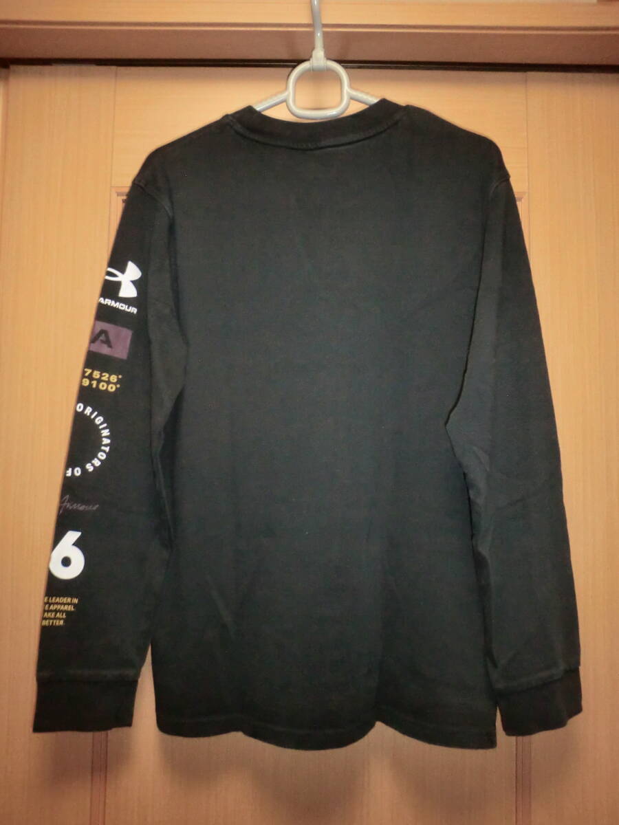 ◆左腕のロゴがオシャレで目立つ★UA ロングスリーブ Tシャツ【Under Armour】アンダーアーマー★胸中央にロゴ★カラー/BLACK◎サイズ/SM◆