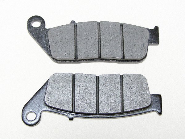 送料格安Vツインマグナ250 ナイトホーク750 フロントブレーキパッド CBR600Fシャドウ ゼルビス フュージョンSE X フリーウェイ パット