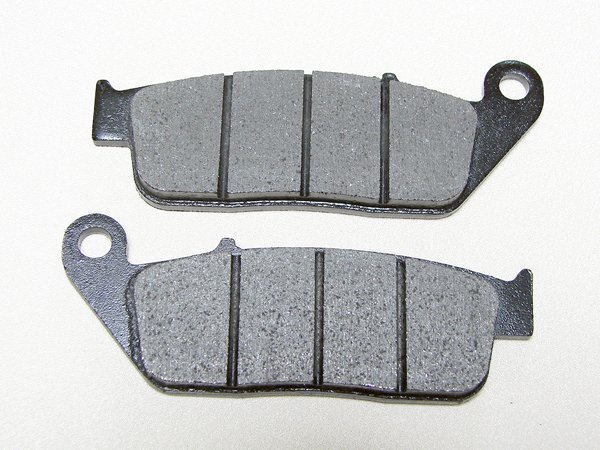 送料格安Vツインマグナ250 ナイトホーク750 フロントブレーキパッド CBR600Fシャドウ ゼルビス フュージョンSE X フリーウェイ パット